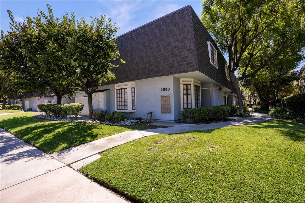 2580 Huntington H
