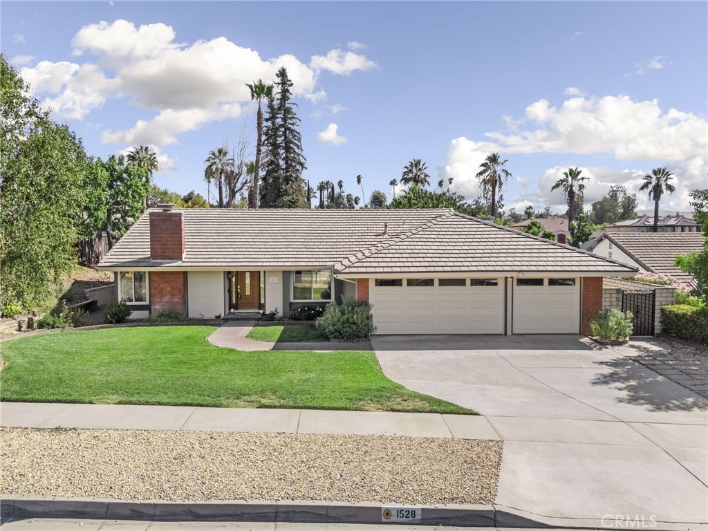1528 Lori Court