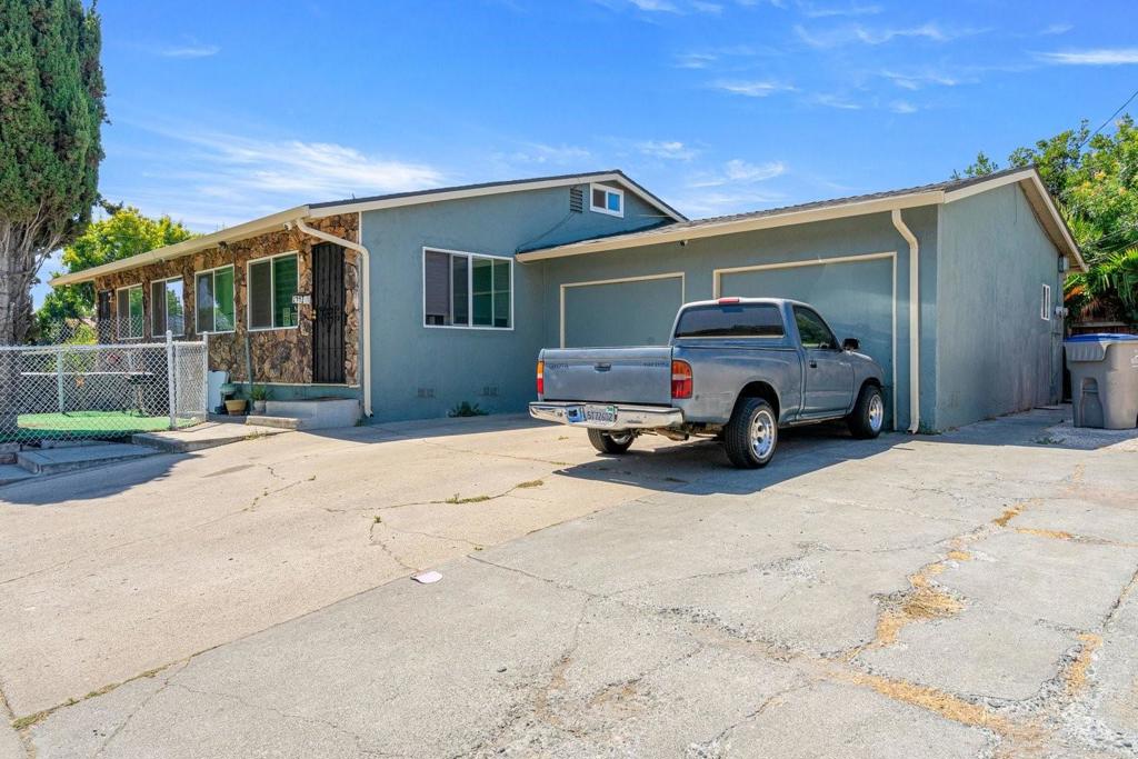 2439 Clyda Drive