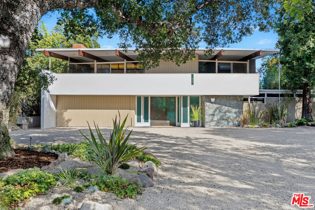 1024 Armada Drive