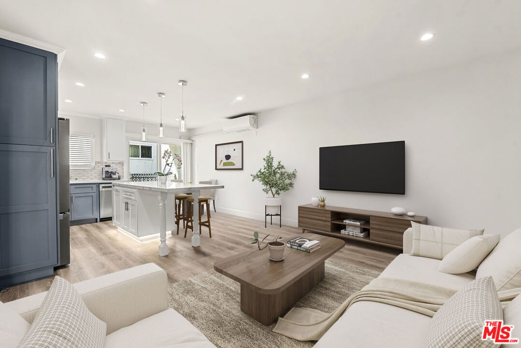 2435 3rd Street 1