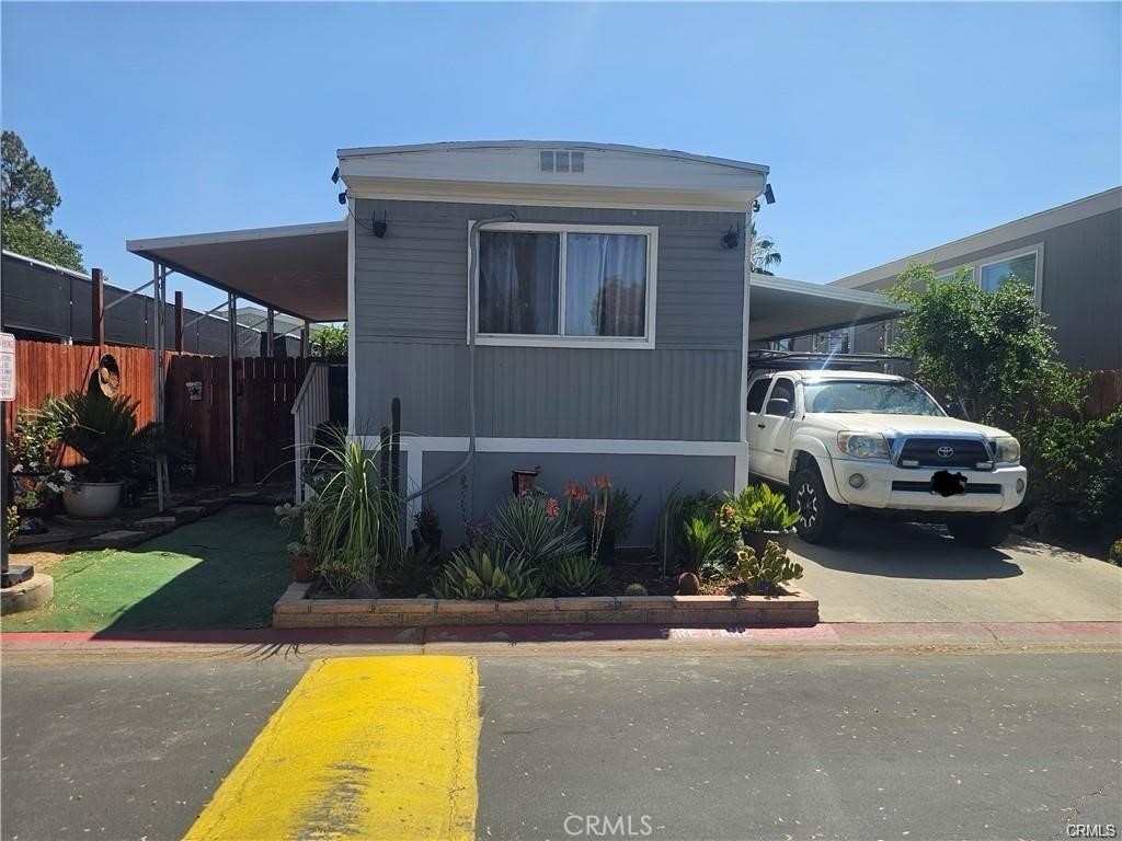 350 San Jacinto 143