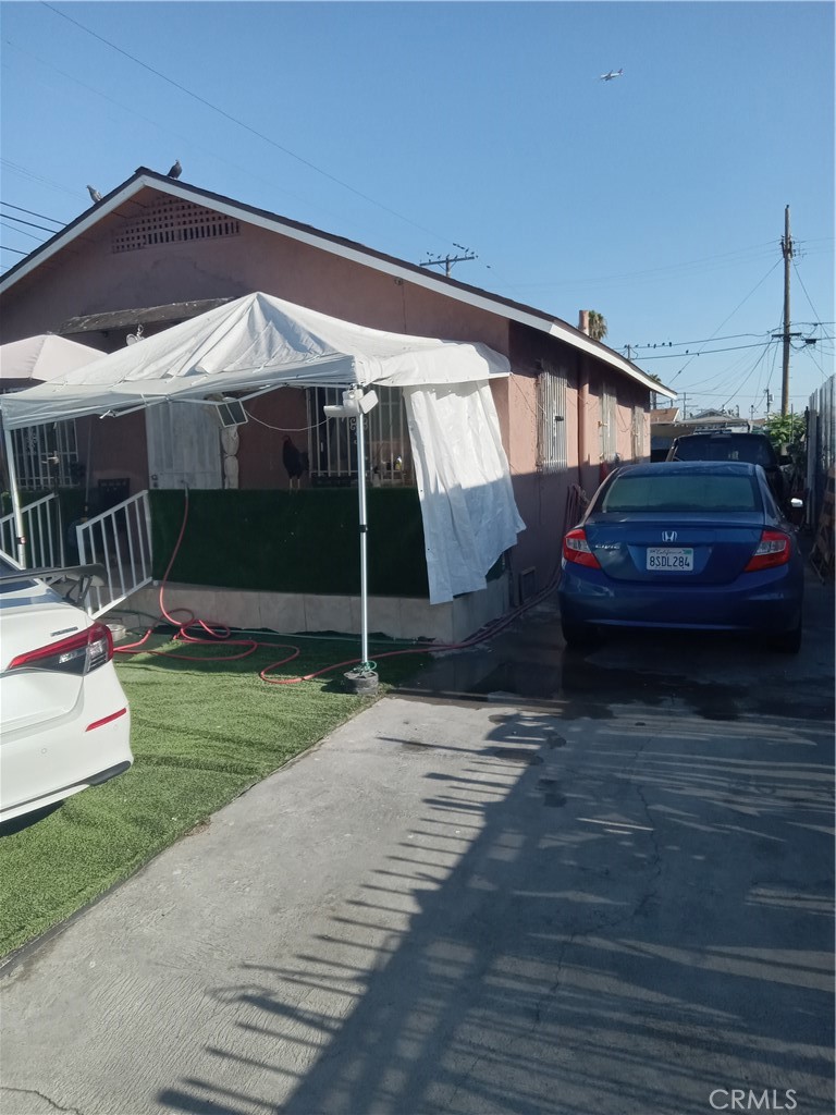 233 W 109th
