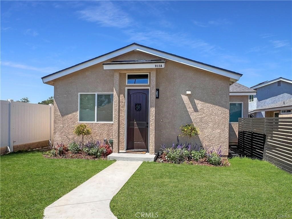 913 A Durango Ct.
