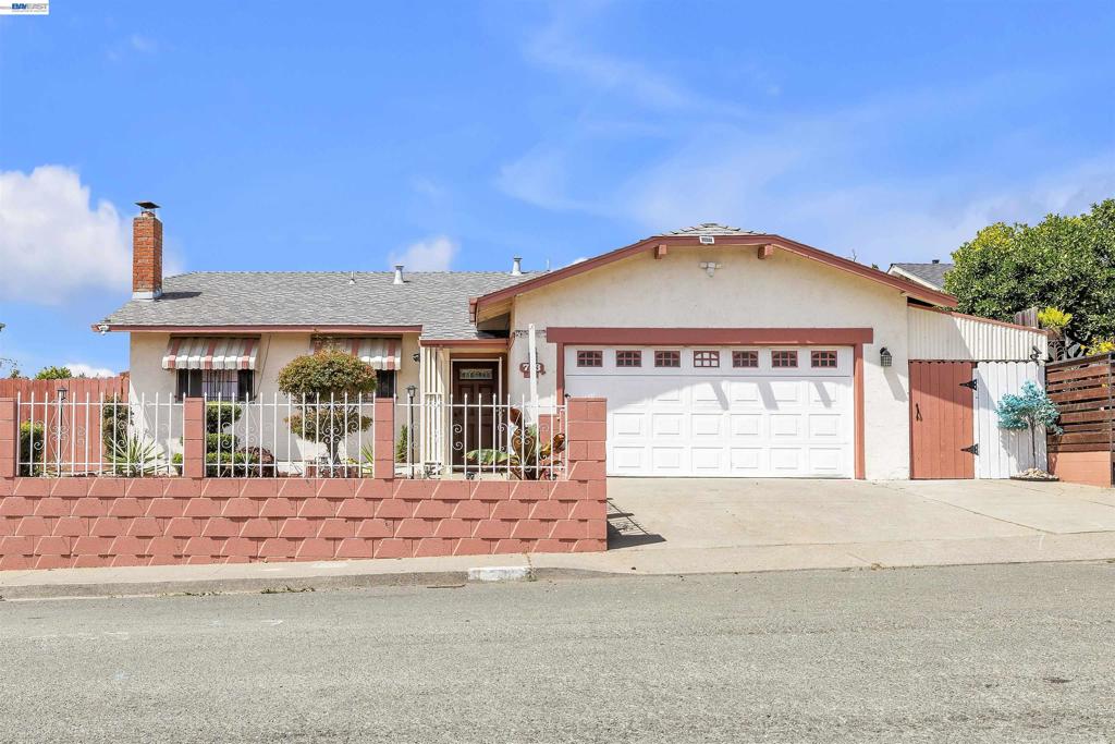 713 Falcon Drive
