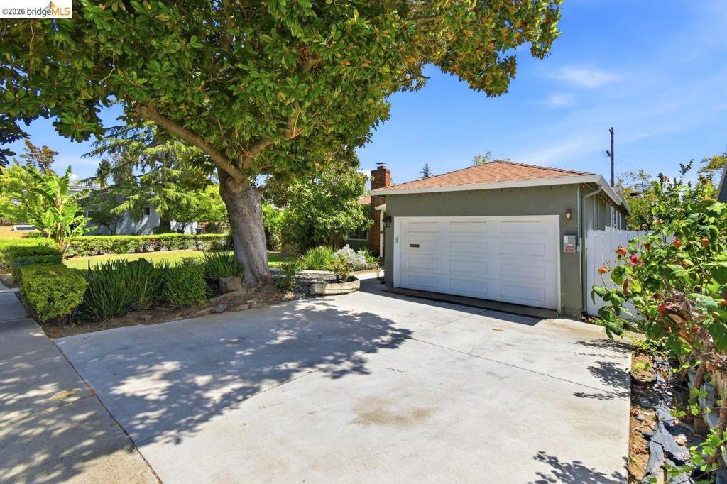 209 Fleming Ave