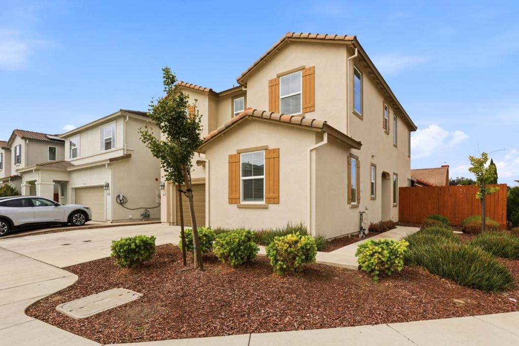 600 Duran Court