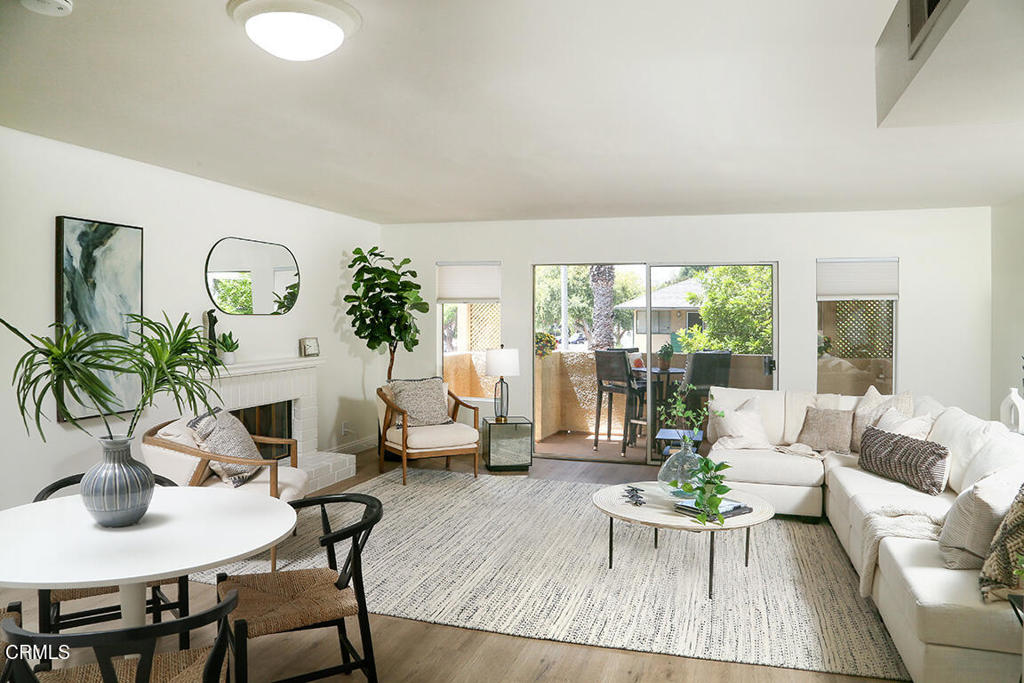 150 S Michigan Avenue 201
