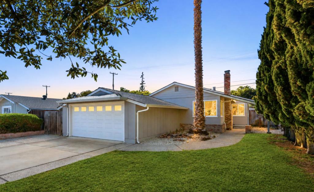 3250 Machado Avenue