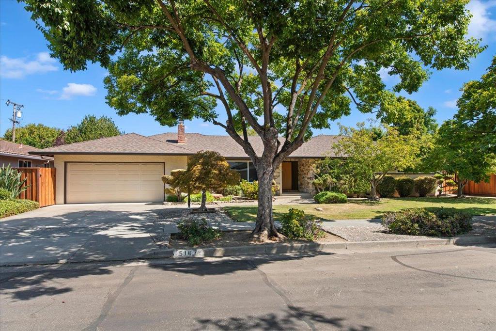 5167 Country Lane