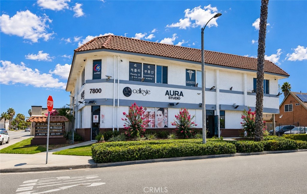 7800 Commonwealth 204