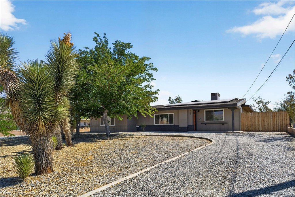 7405 Warren Vista