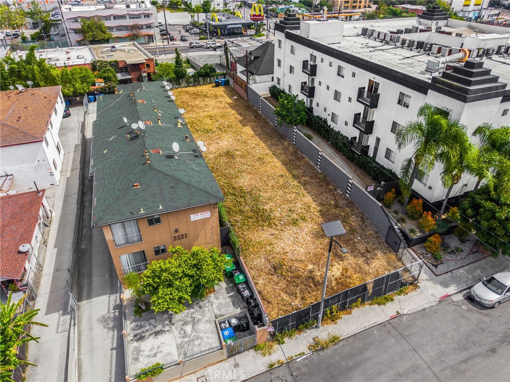 2113 W Court Street