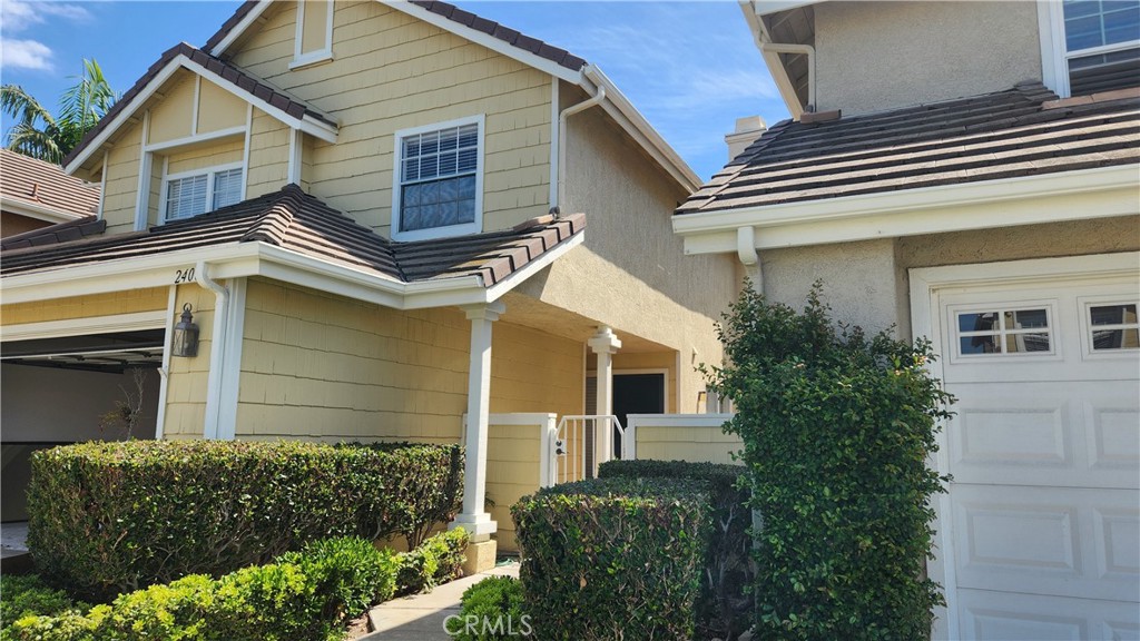 2406 Camino Corso Rio