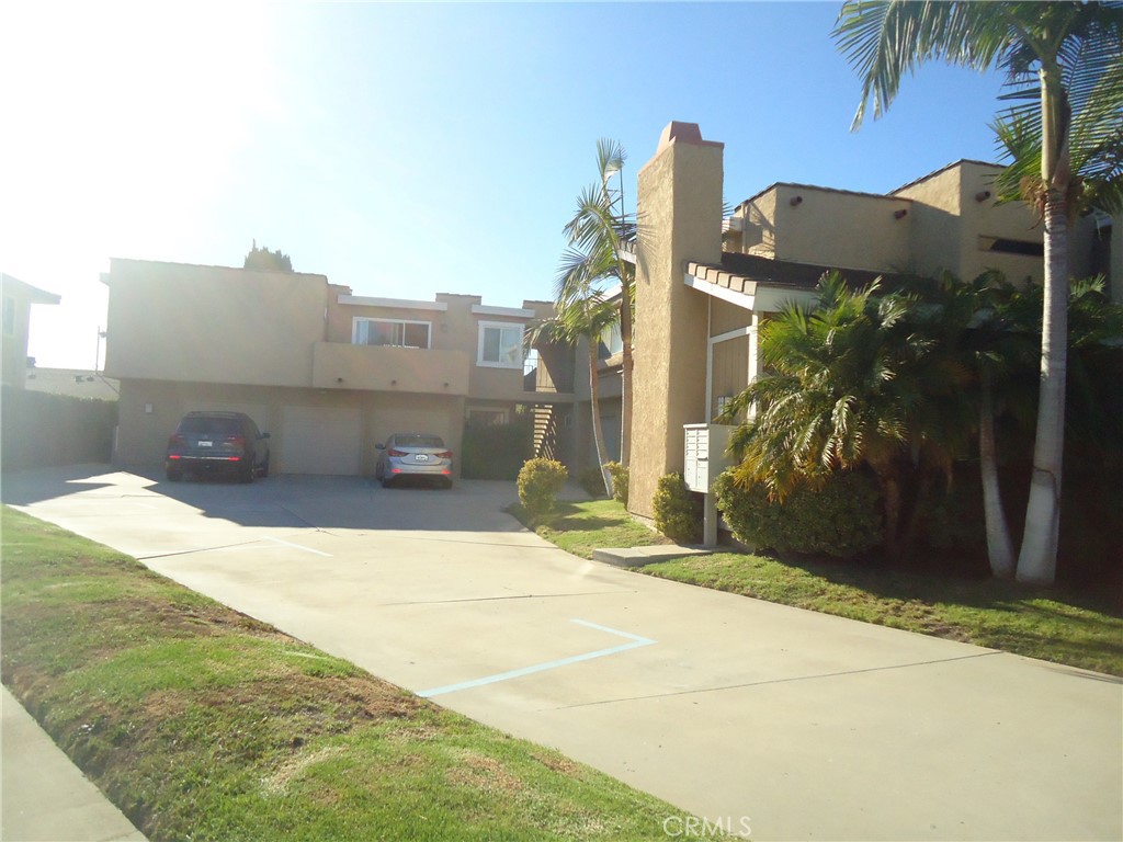17762 Paseo D