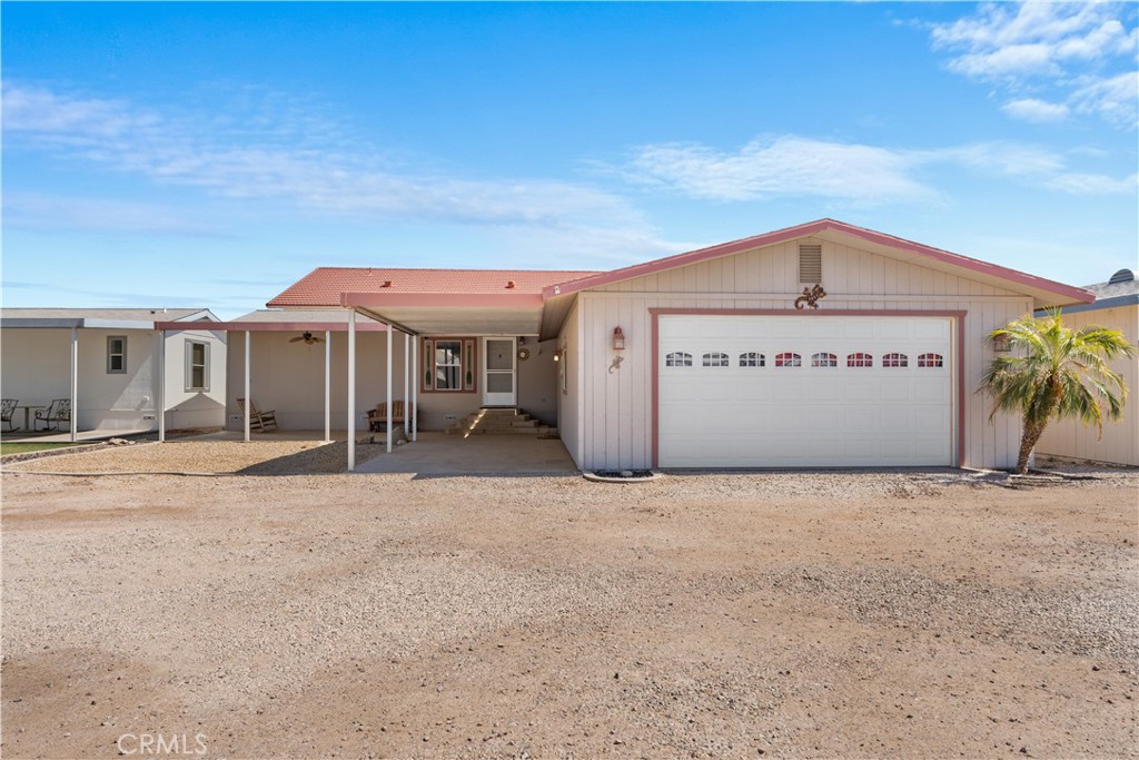 5900 Colorado River Road 18