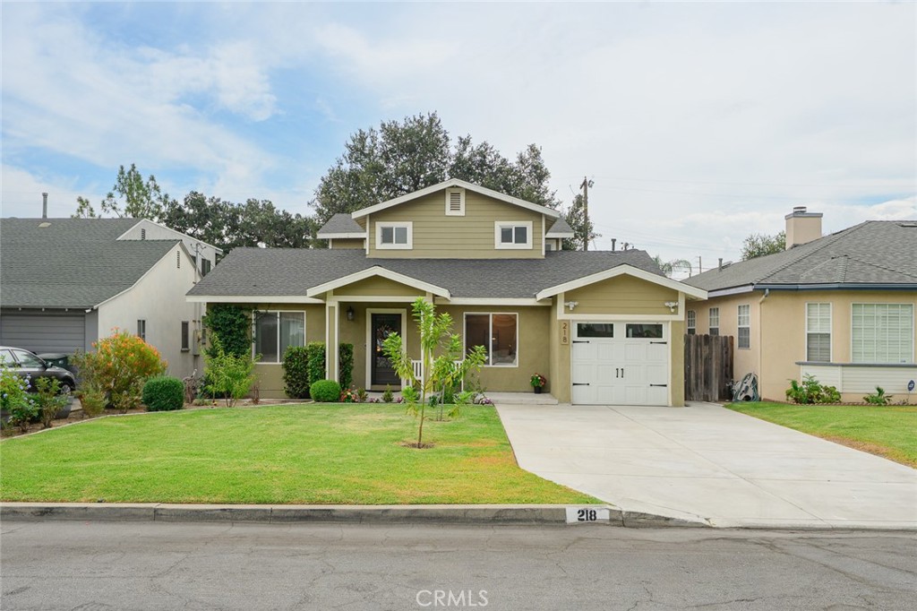 218 E Haven