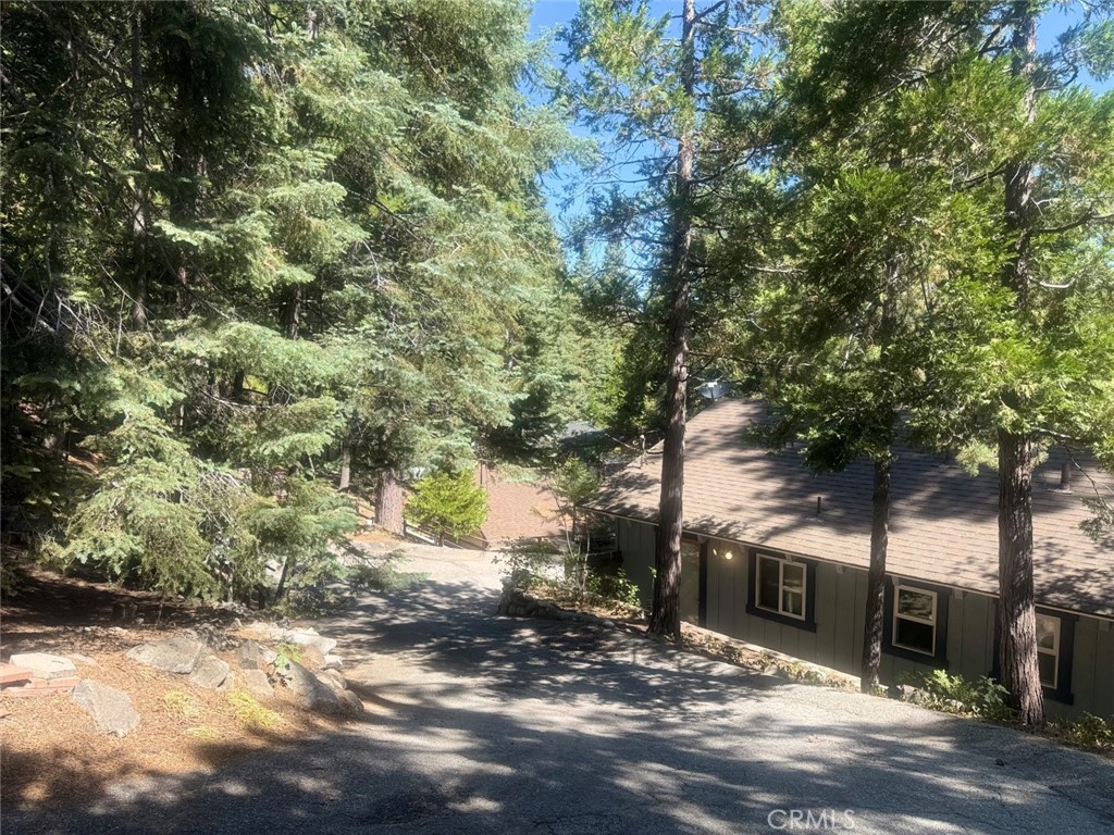 26578 Lake Forest Drive