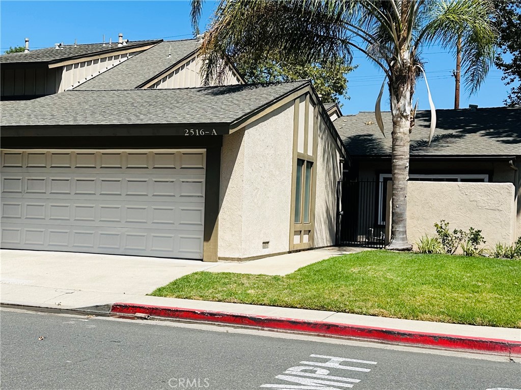 2516 N Tustin Avenue A