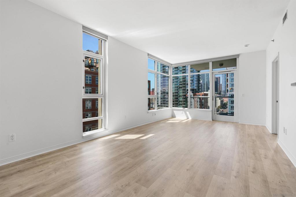 427 9th Ave. 806