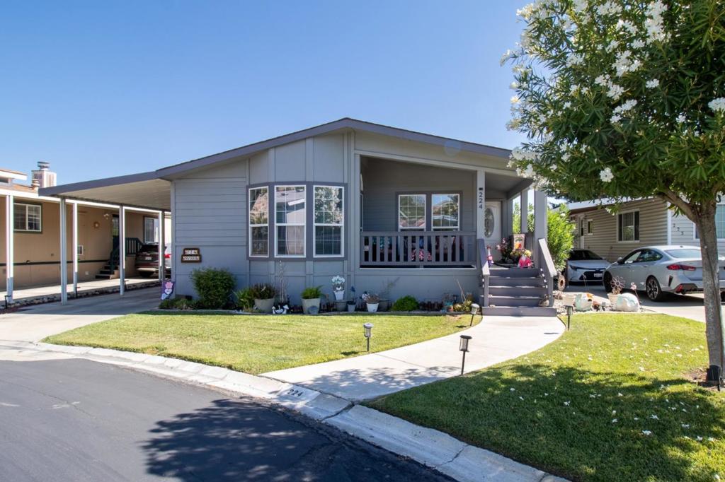 224 Chateau La Salle Drive 224