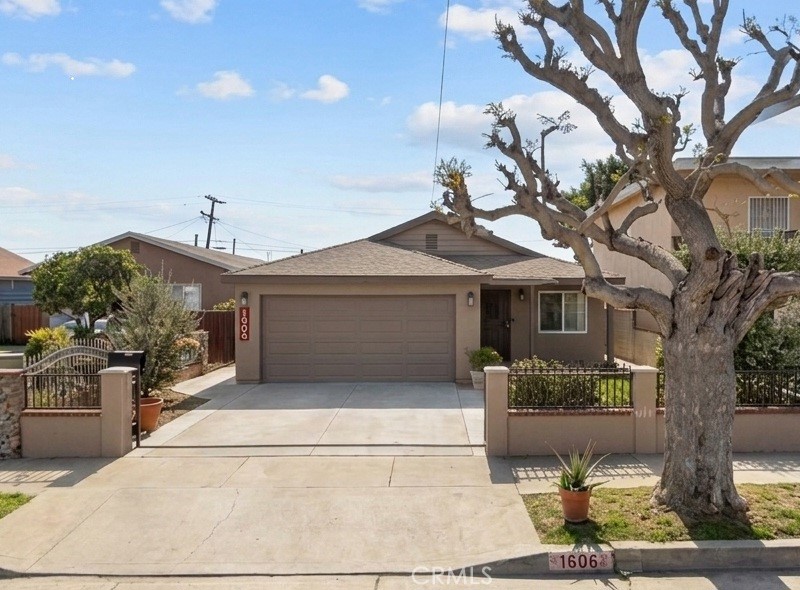 1606 E Sandison