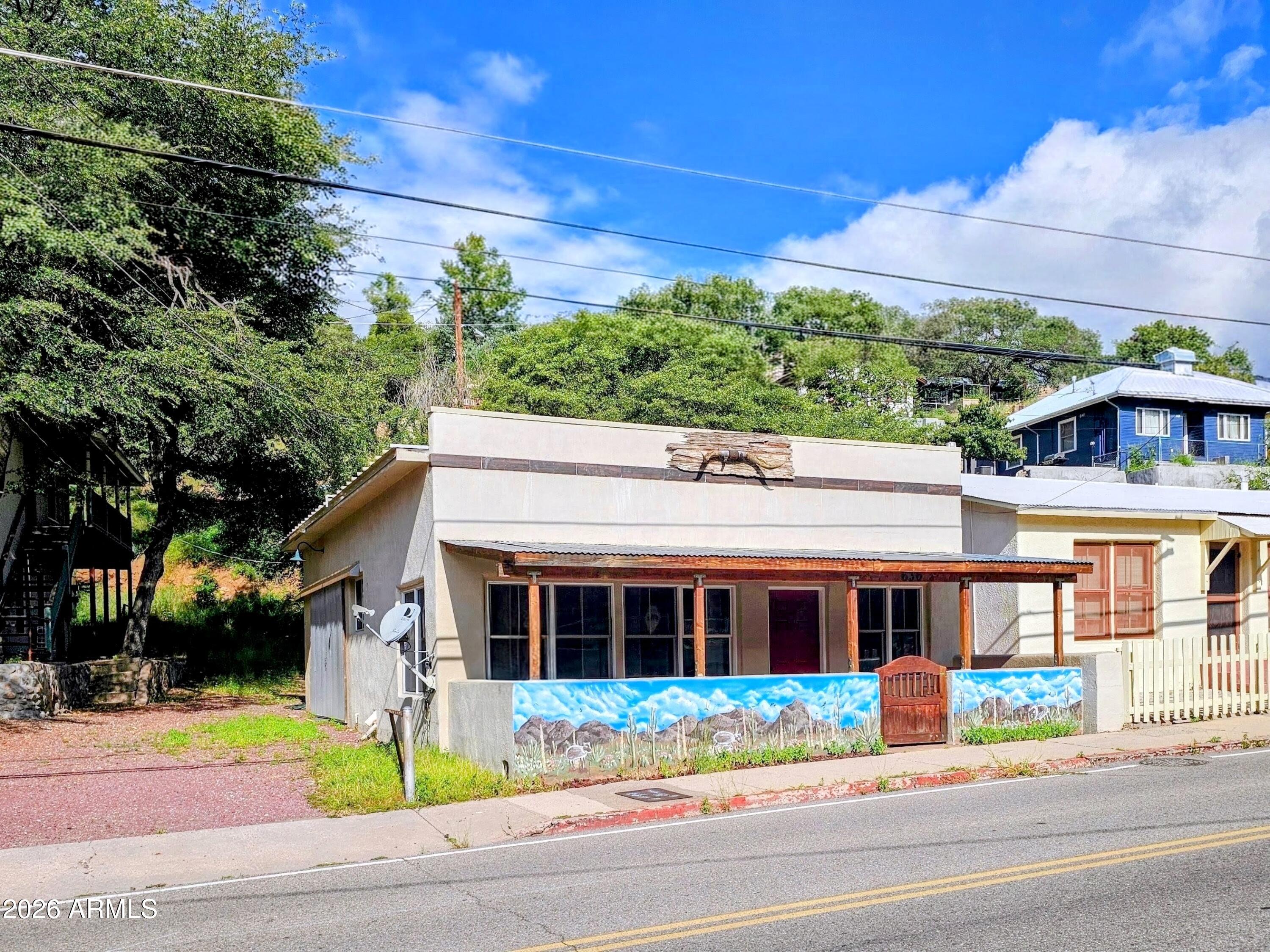 636 TOMBSTONE Canyon, Bisbee, AZ 85603