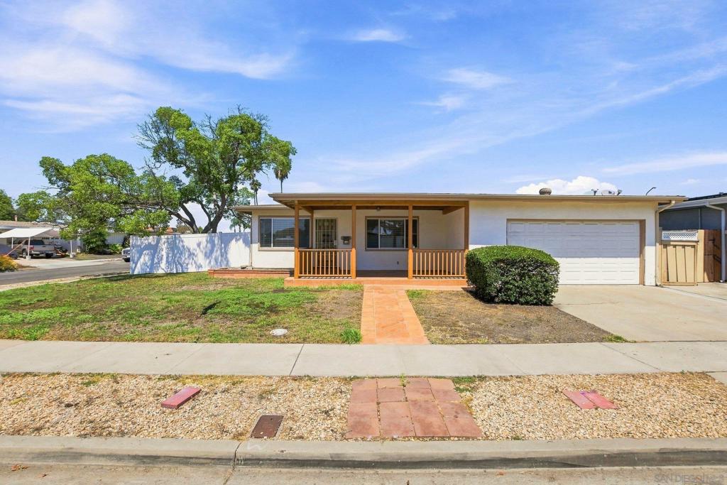 4604 Isleta Ave.