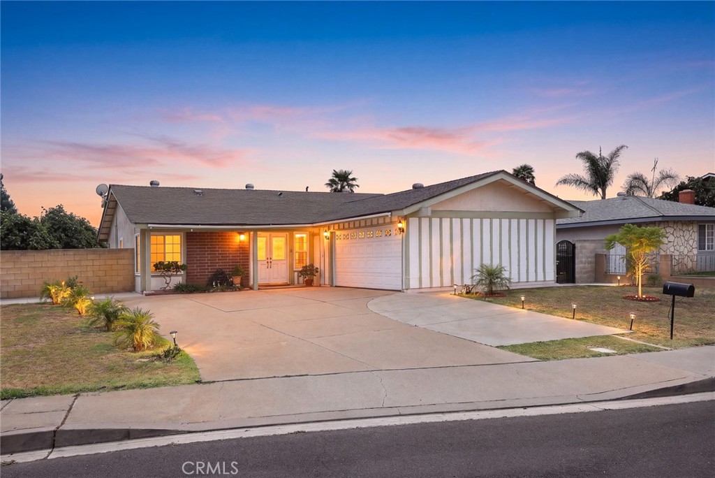 835 Jacaranda Street