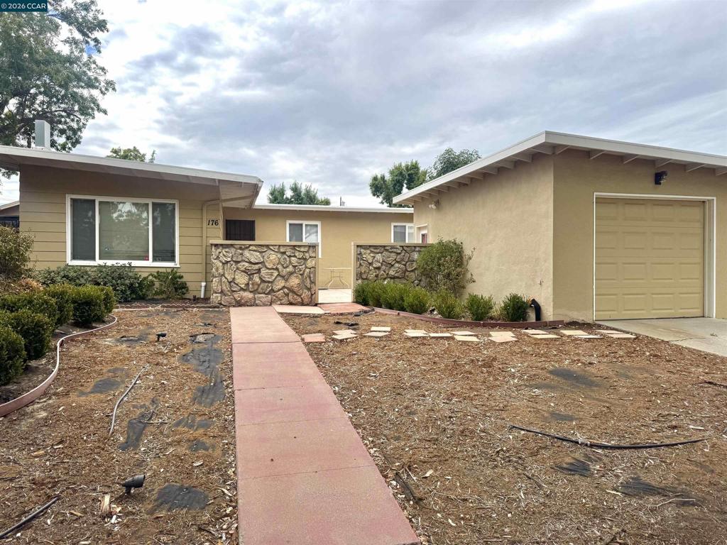 176 Sequoia Dr