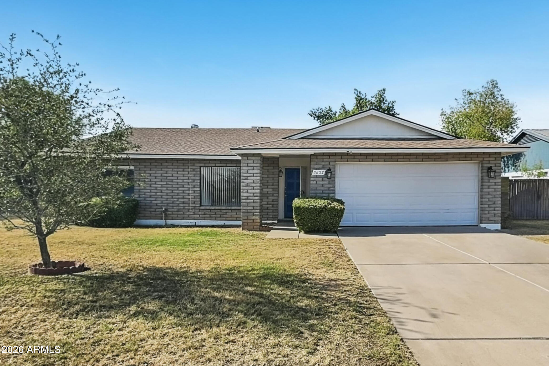 8803 W DIANA Avenue, Peoria, AZ 85345