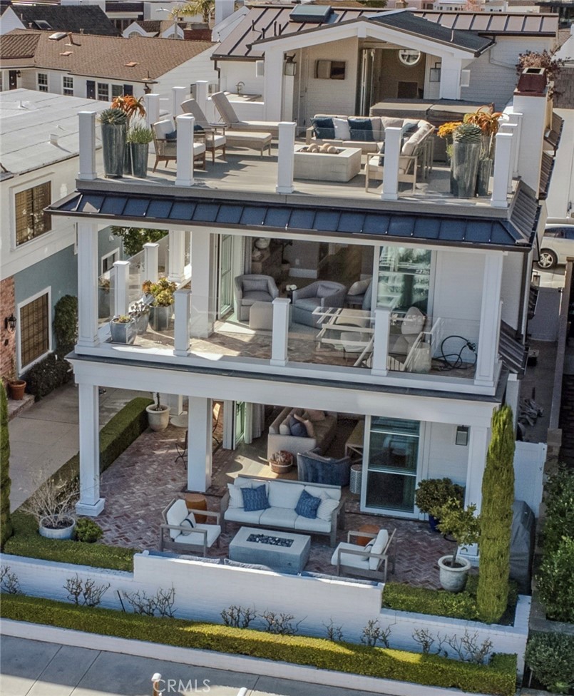 317 E Bay Front
