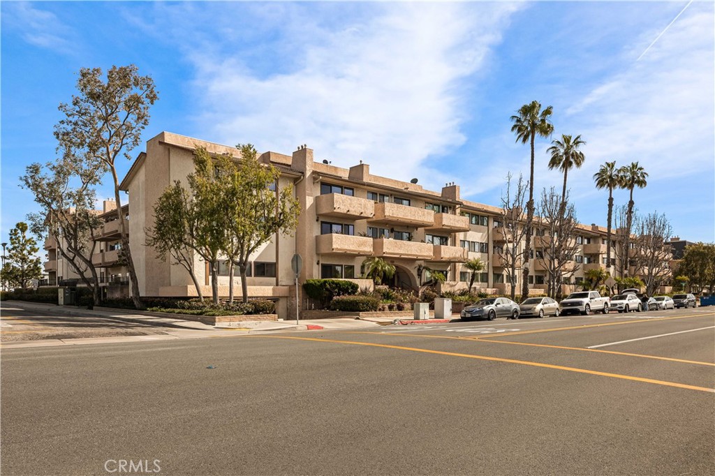 12300 Montecito 24
