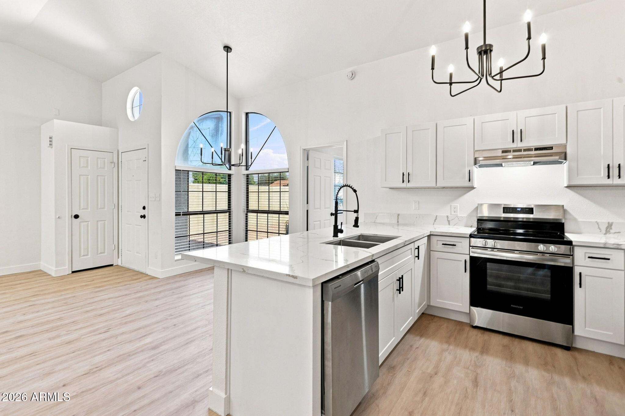 534 N New Haven, Mesa, AZ 85205