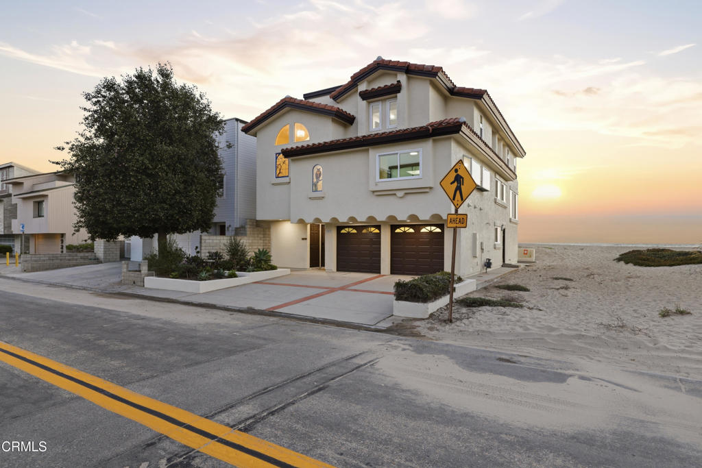 3933 Ocean Drive