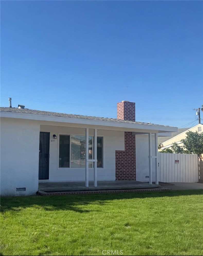 611 Santo Oro Avenue