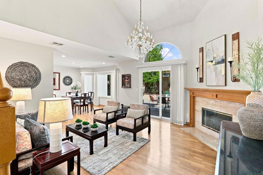 2063 Calle Mesa Alta