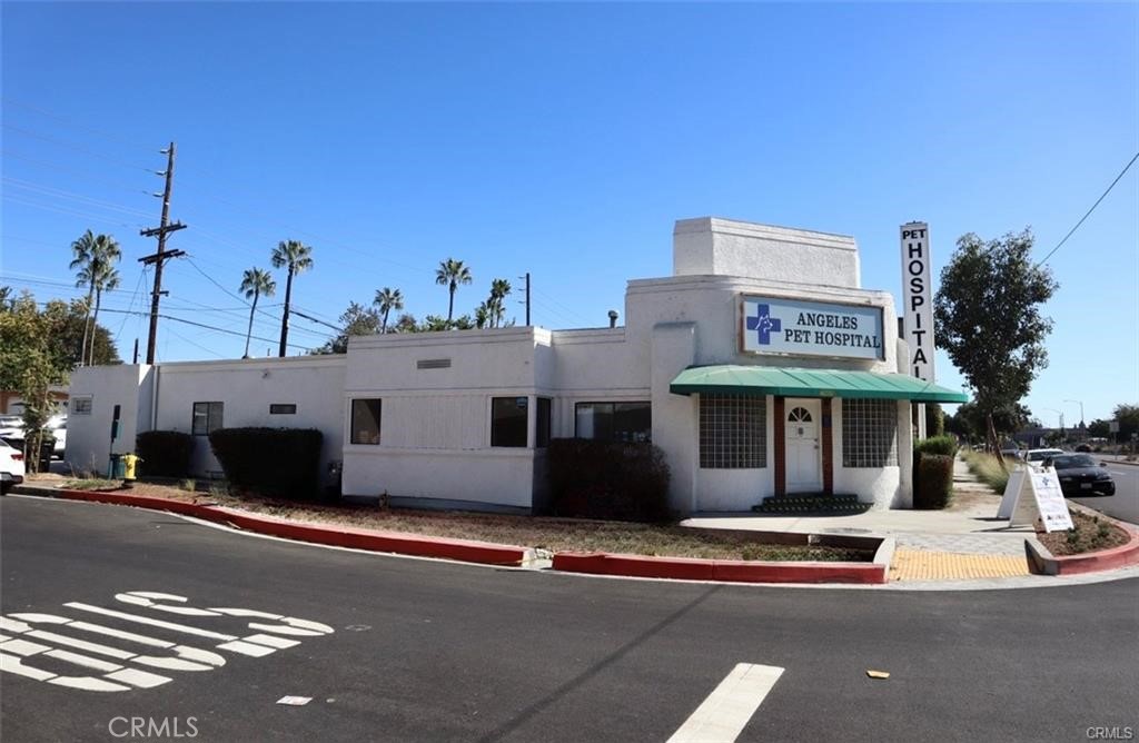 5846 San Fernando Road
