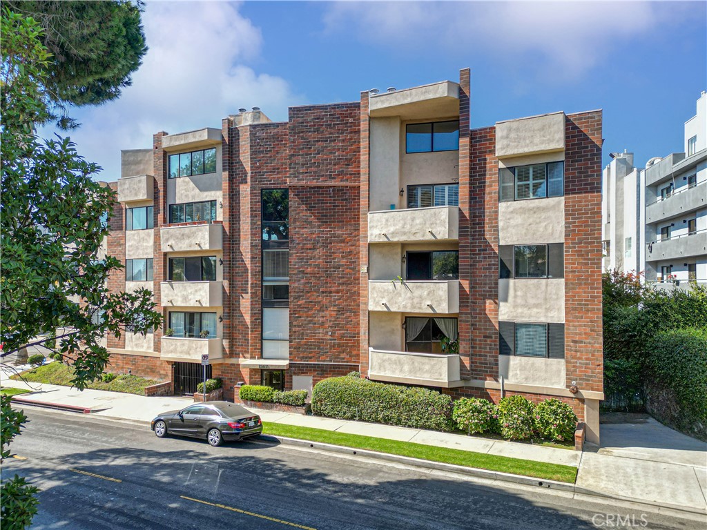1567 Westholme 4A