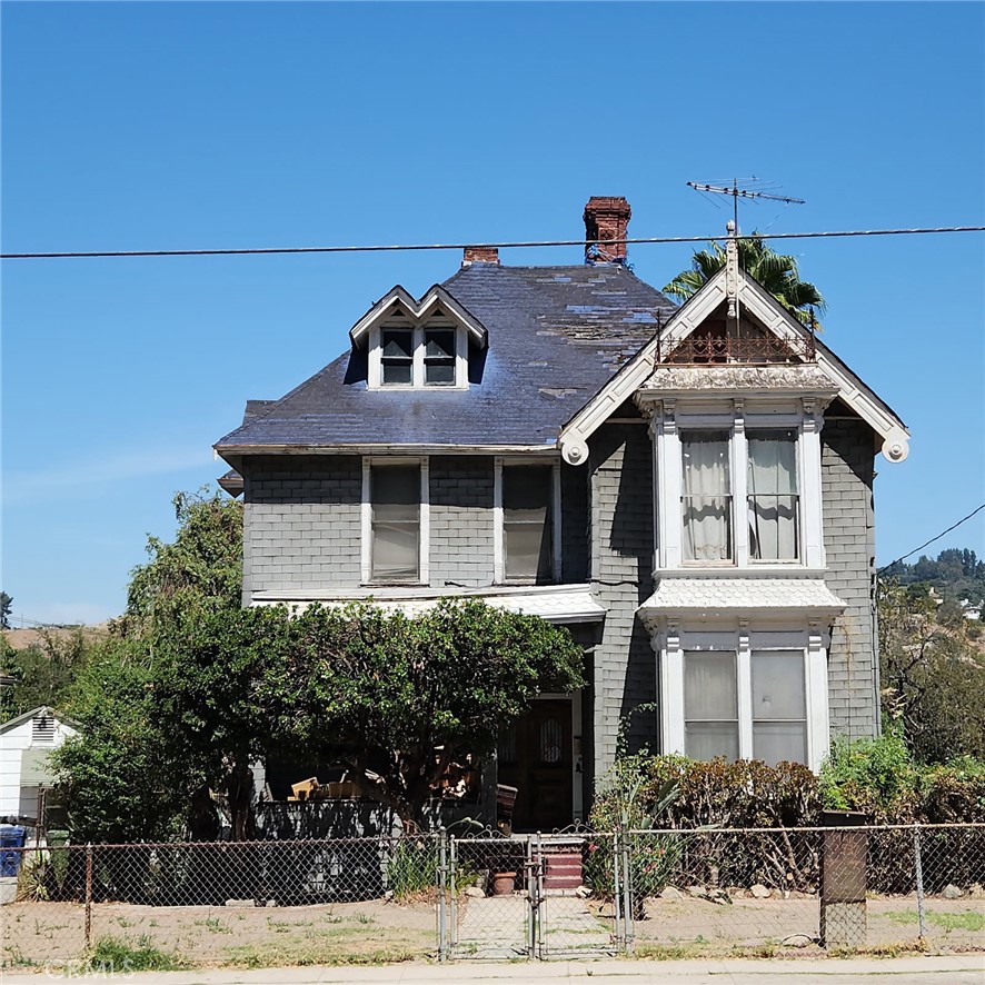 3537 Griffin Avenue