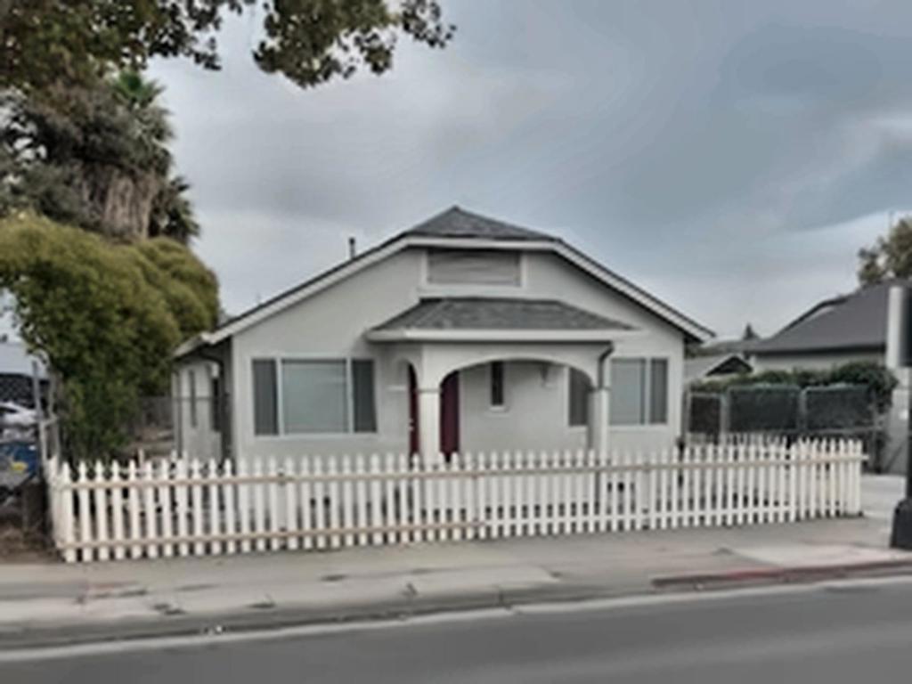 2056 Alum Rock Avenue