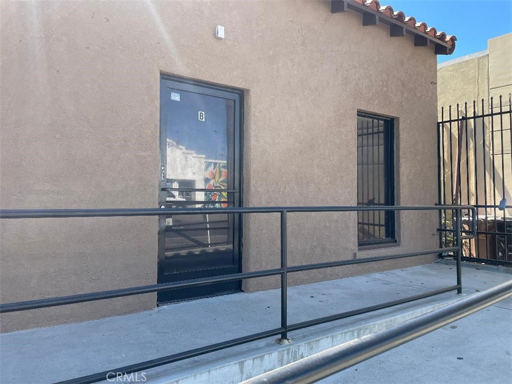 715 N Anaheim