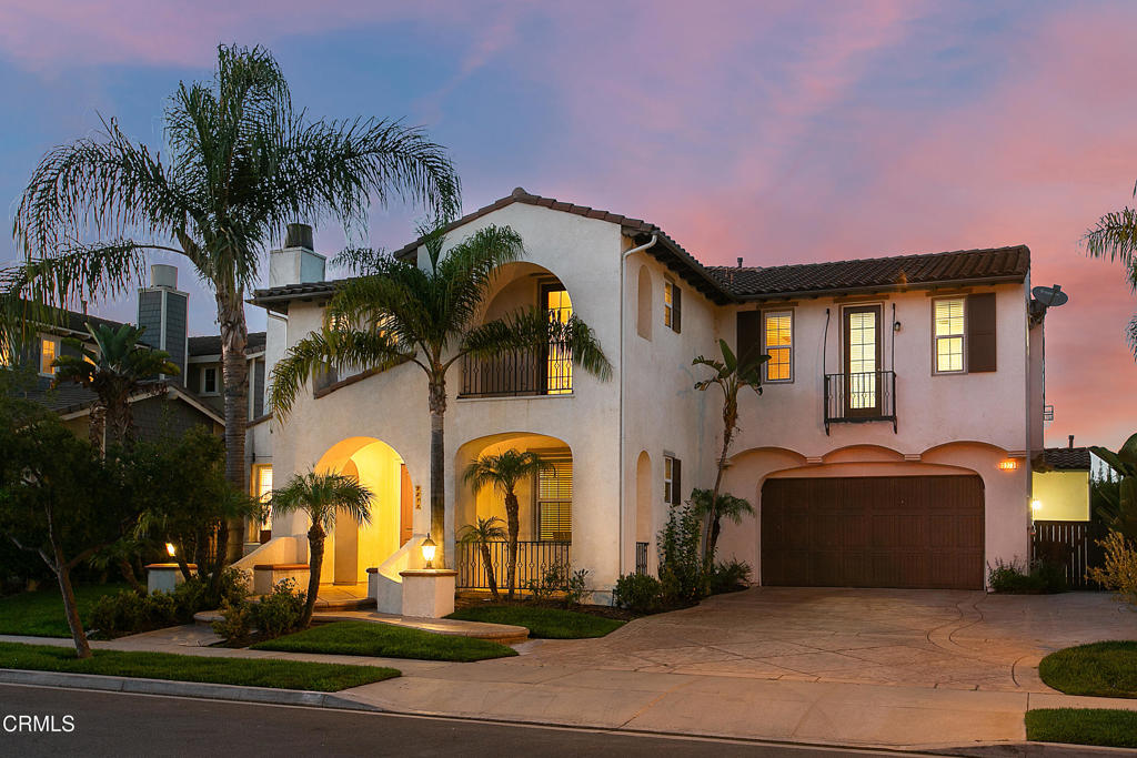 3273 Canopy Drive
