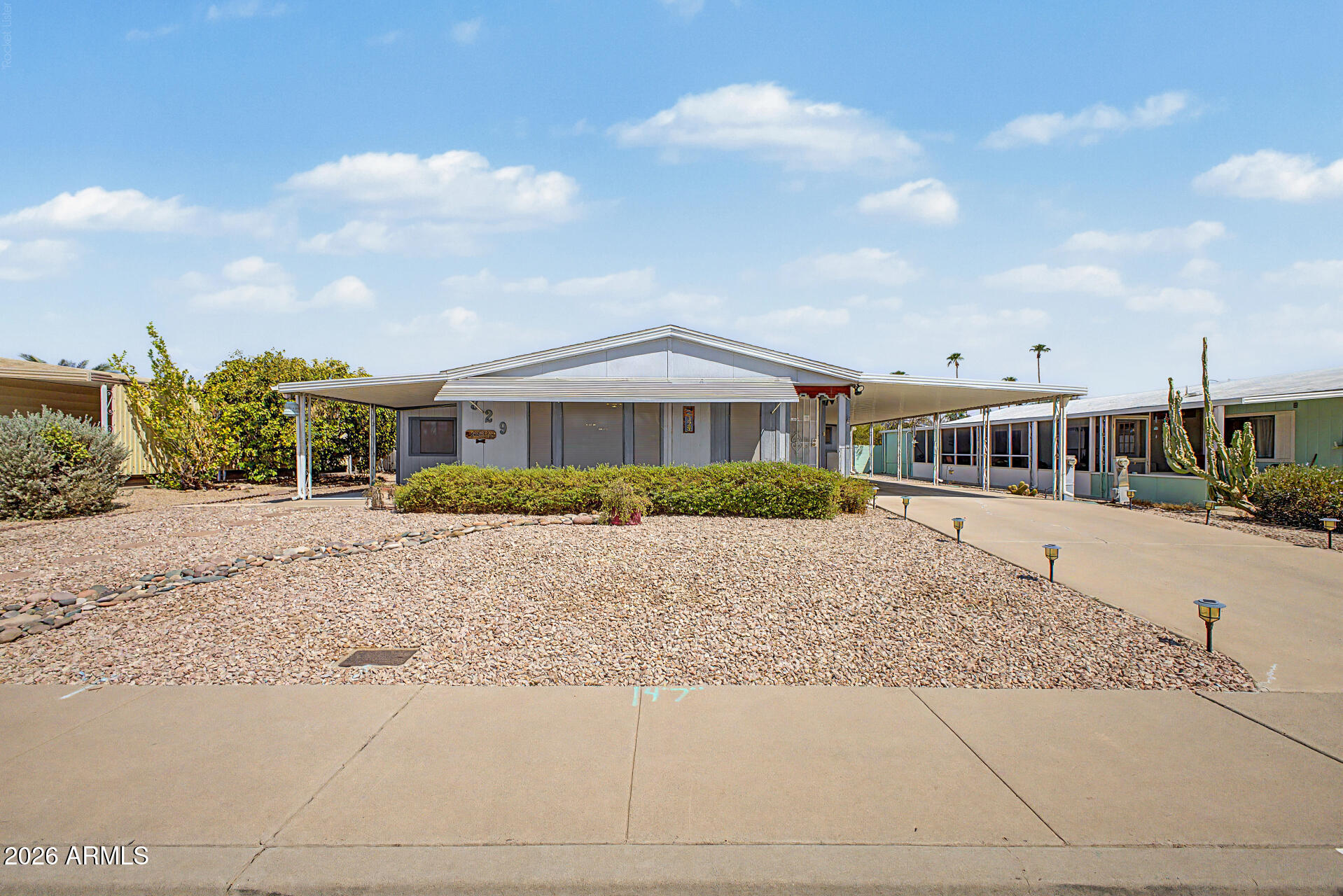 329 S Arroya Circle, Mesa, AZ 85206