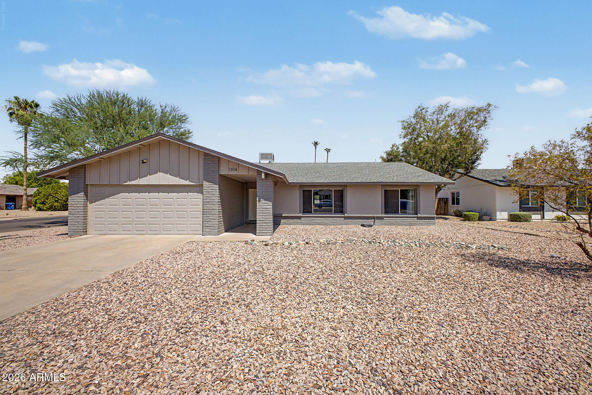 1304 E DUNBAR Drive, Tempe, AZ 85282