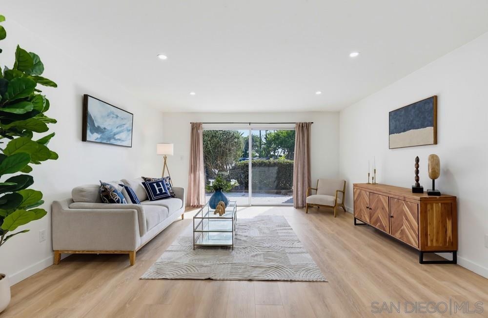 4444 W Point Loma 98