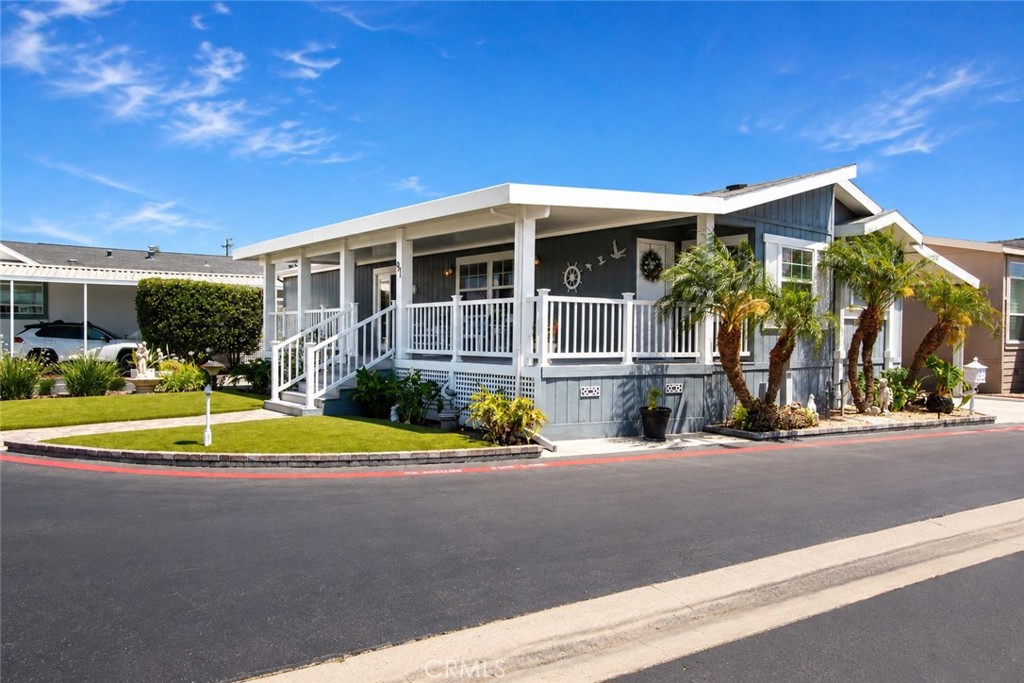 16222 Monterey