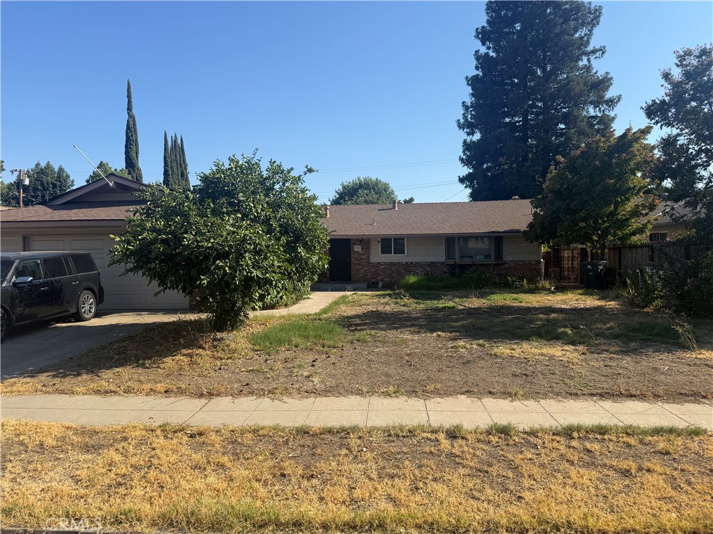 157 W Dovewood