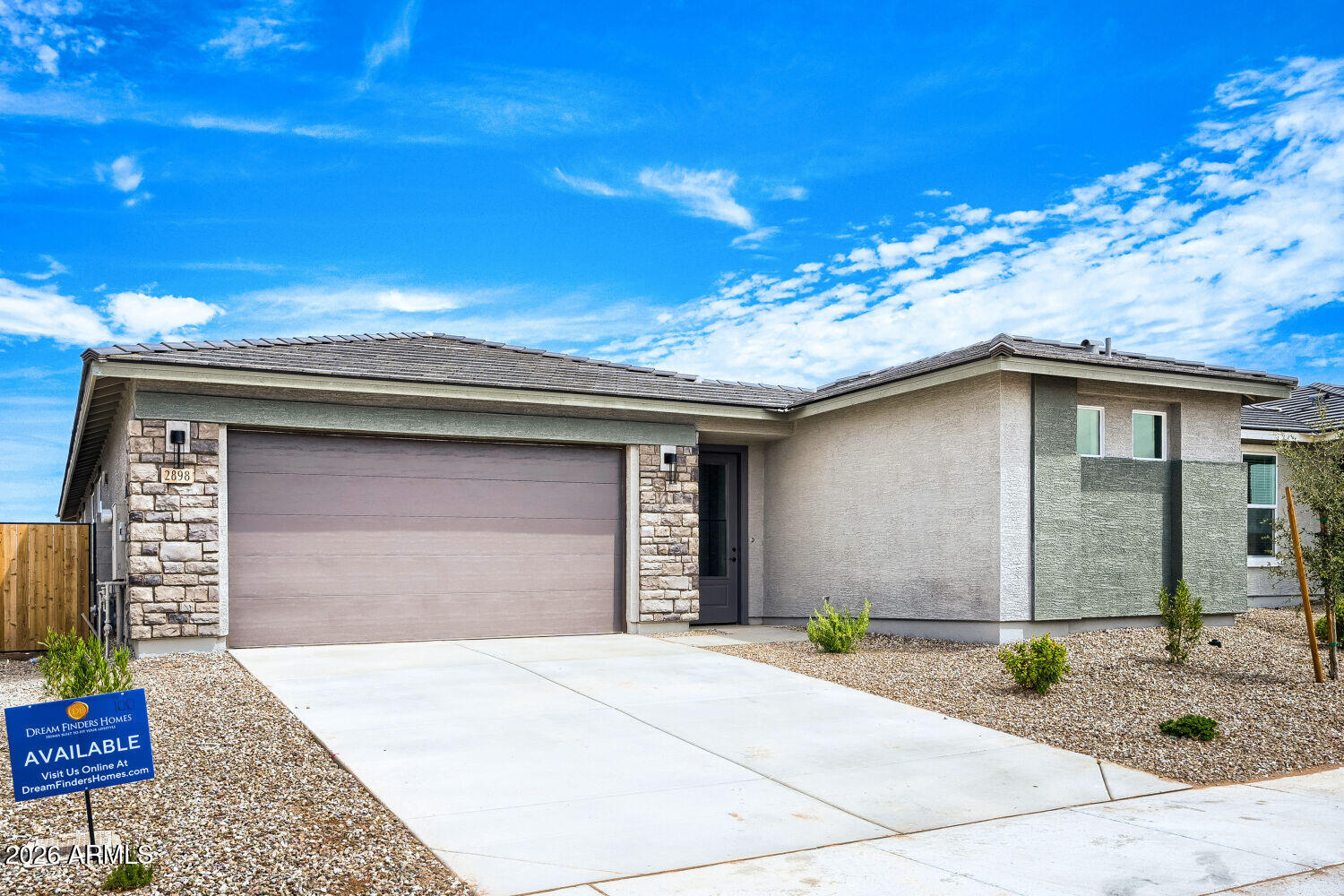 2898 E PADUA Avenue, San Tan Valley, AZ 85143
