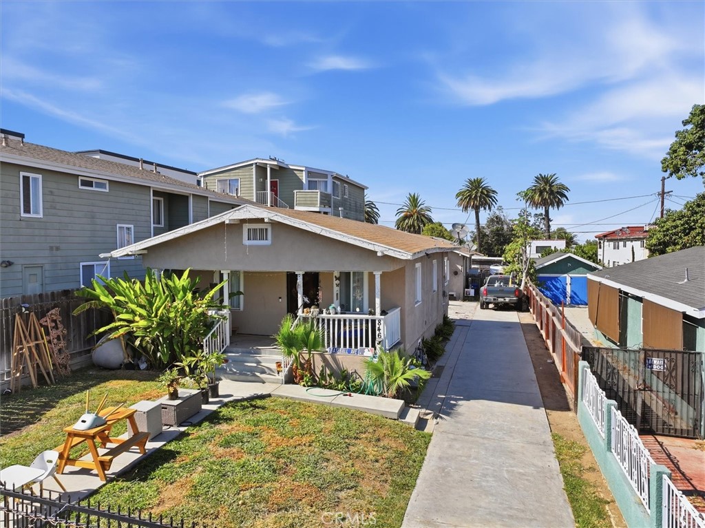 846 W Santa Cruz